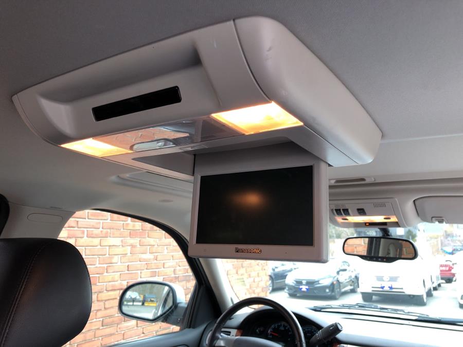 2012 Chevrolet Tahoe 4WD 4dr 1500 LT, available for sale in Waterbury, Connecticut | National Auto Brokers, Inc.. Waterbury, Connecticut 2012 Chevrolet Tahoe 4WD 4dr 1500 LT, available for sale in Waterbury, Connecticut | National Auto Brokers, Inc.. Waterbury, Connecticut