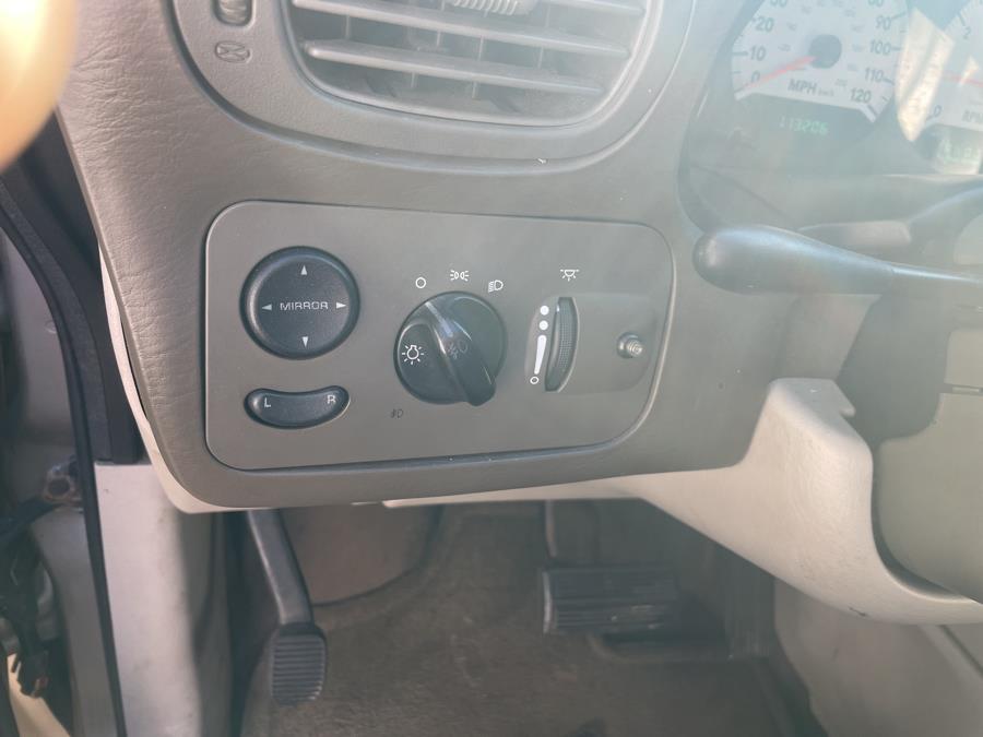2005 Dodge Caravan 4dr Grand SXT, available for sale in Jamaica, New York | Hillside Auto Mall Inc.. Jamaica, New York 2005 Dodge Caravan 4dr Grand SXT, available for sale in Jamaica, New York | Hillside Auto Mall Inc.. Jamaica, New York