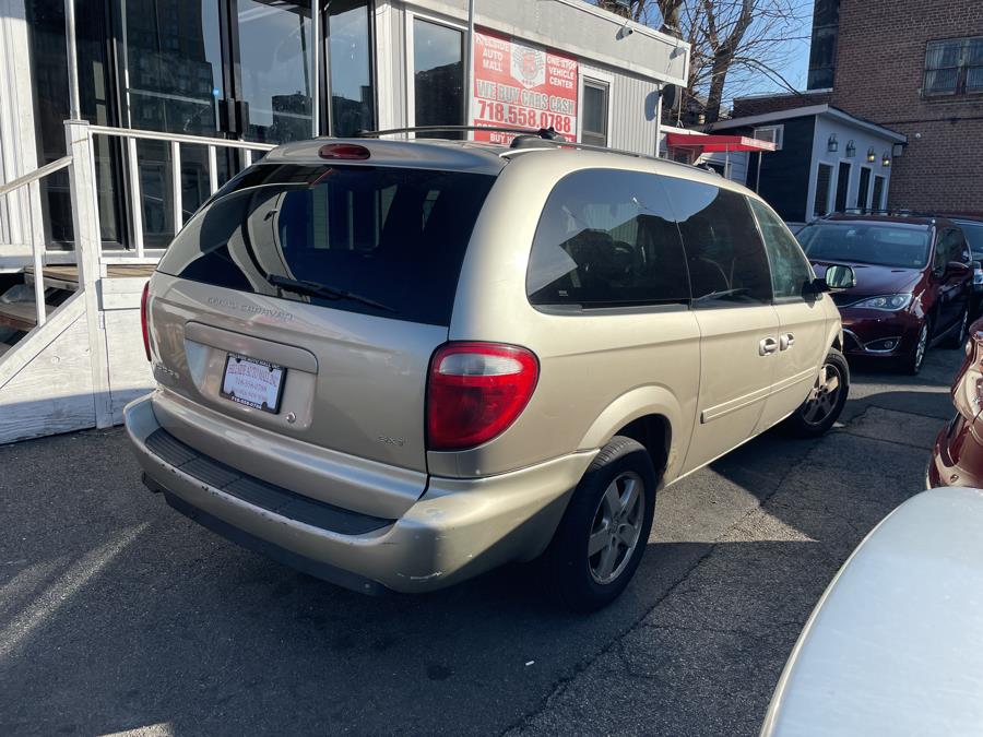 2005 Dodge Caravan 4dr Grand SXT, available for sale in Jamaica, New York | Hillside Auto Mall Inc.. Jamaica, New York 2005 Dodge Caravan 4dr Grand SXT, available for sale in Jamaica, New York | Hillside Auto Mall Inc.. Jamaica, New York