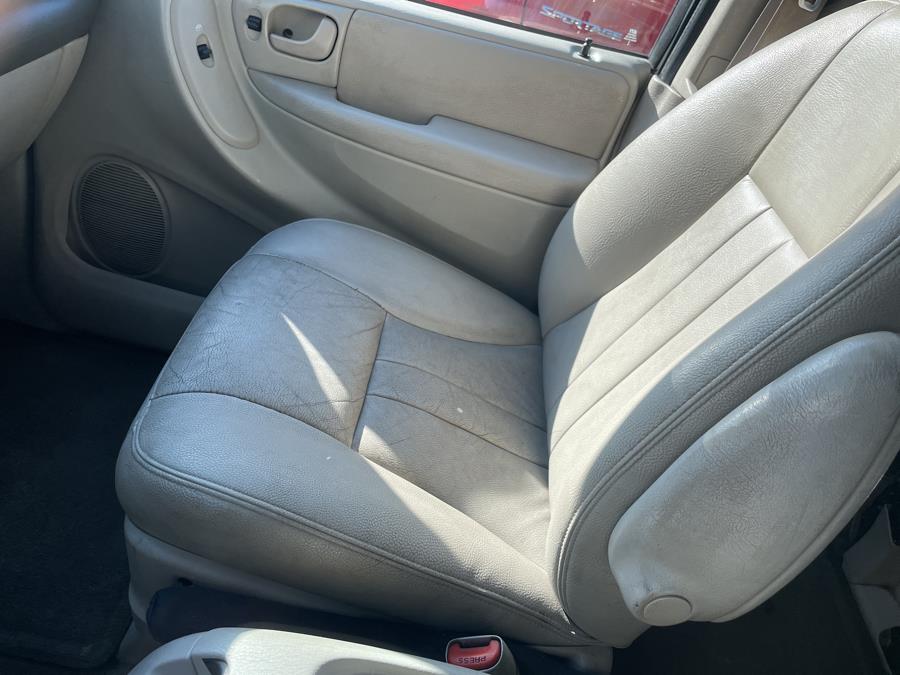 2005 Dodge Caravan 4dr Grand SXT, available for sale in Jamaica, New York | Hillside Auto Mall Inc.. Jamaica, New York 2005 Dodge Caravan 4dr Grand SXT, available for sale in Jamaica, New York | Hillside Auto Mall Inc.. Jamaica, New York