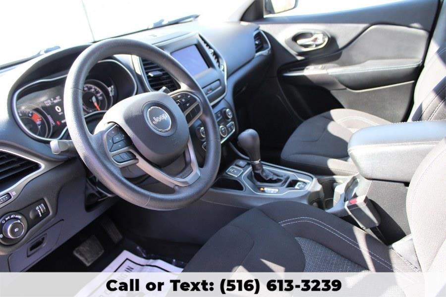 2019 Jeep Cherokee Latitude, available for sale in Great Neck, New York | Great Neck Car Buyers & Sellers. Great Neck, New York 2019 Jeep Cherokee Latitude, available for sale in Great Neck, New York | Great Neck Car Buyers & Sellers. Great Neck, New York