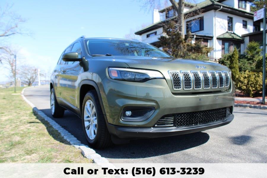 2019 Jeep Cherokee Latitude, available for sale in Great Neck, New York | Great Neck Car Buyers & Sellers. Great Neck, New York 2019 Jeep Cherokee Latitude, available for sale in Great Neck, New York | Great Neck Car Buyers & Sellers. Great Neck, New York