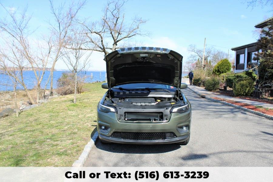 2019 Jeep Cherokee Latitude, available for sale in Great Neck, New York | Great Neck Car Buyers & Sellers. Great Neck, New York 2019 Jeep Cherokee Latitude, available for sale in Great Neck, New York | Great Neck Car Buyers & Sellers. Great Neck, New York