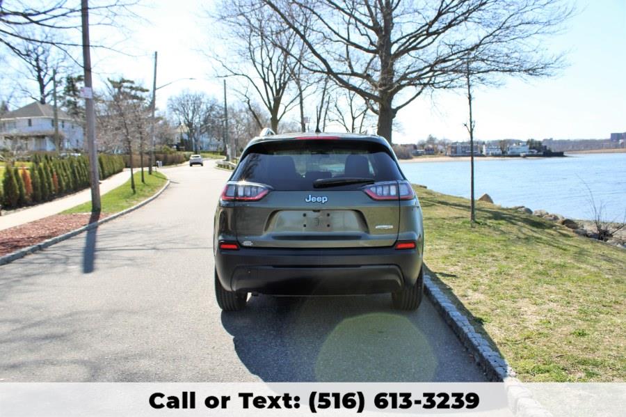 2019 Jeep Cherokee Latitude, available for sale in Great Neck, New York | Great Neck Car Buyers & Sellers. Great Neck, New York 2019 Jeep Cherokee Latitude, available for sale in Great Neck, New York | Great Neck Car Buyers & Sellers. Great Neck, New York