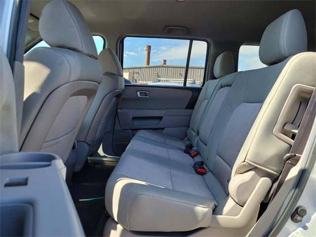2013 Honda Pilot EX, available for sale in Stratford, Connecticut | Wiz Leasing Inc. Stratford, Connecticut 2013 Honda Pilot EX, available for sale in Stratford, Connecticut | Wiz Leasing Inc. Stratford, Connecticut
