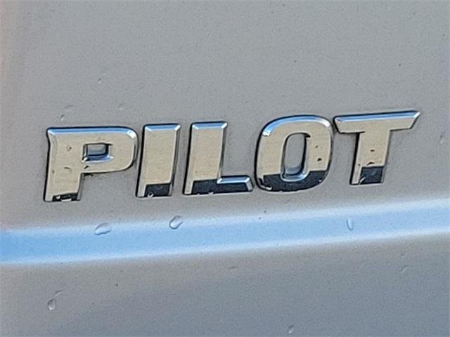 2013 Honda Pilot EX, available for sale in Stratford, Connecticut | Wiz Leasing Inc. Stratford, Connecticut 2013 Honda Pilot EX, available for sale in Stratford, Connecticut | Wiz Leasing Inc. Stratford, Connecticut