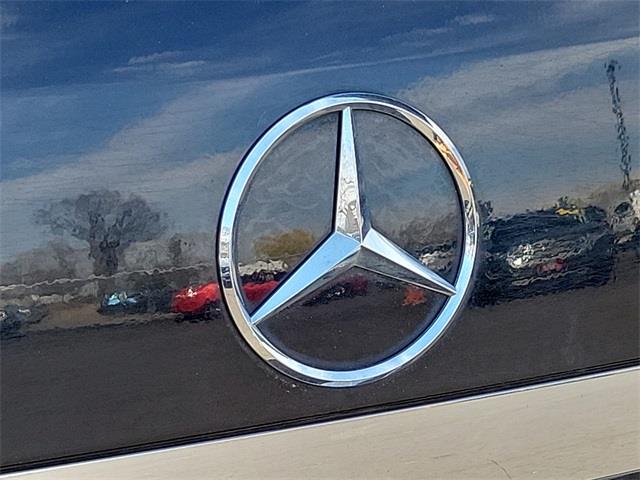 2010 Mercedes-benz M-class ML 350, available for sale in Stratford, Connecticut | Wiz Leasing Inc. Stratford, Connecticut 2010 Mercedes-benz M-class ML 350, available for sale in Stratford, Connecticut | Wiz Leasing Inc. Stratford, Connecticut