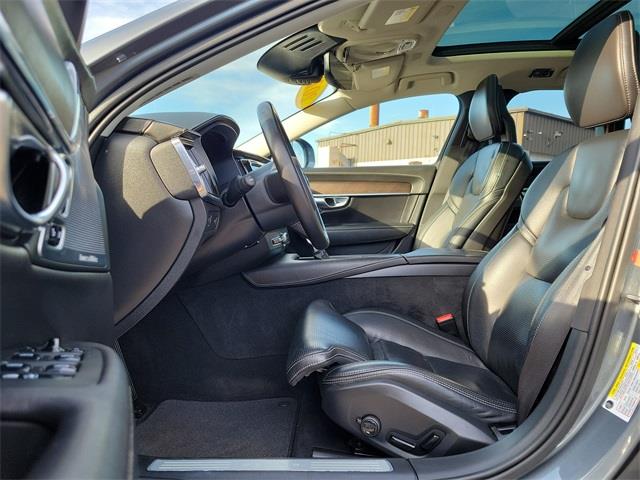 2017 Volvo V90 Cross Country T6 AWD, available for sale in Stratford, Connecticut | Wiz Leasing Inc. Stratford, Connecticut 2017 Volvo V90 Cross Country T6 AWD, available for sale in Stratford, Connecticut | Wiz Leasing Inc. Stratford, Connecticut