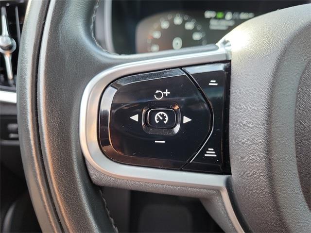 2017 Volvo V90 Cross Country T6 AWD, available for sale in Stratford, Connecticut | Wiz Leasing Inc. Stratford, Connecticut 2017 Volvo V90 Cross Country T6 AWD, available for sale in Stratford, Connecticut | Wiz Leasing Inc. Stratford, Connecticut