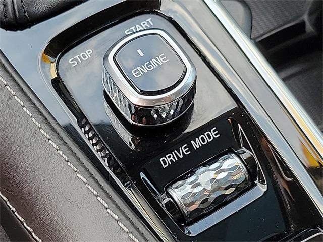 2017 Volvo V90 Cross Country T6 AWD, available for sale in Stratford, Connecticut | Wiz Leasing Inc. Stratford, Connecticut 2017 Volvo V90 Cross Country T6 AWD, available for sale in Stratford, Connecticut | Wiz Leasing Inc. Stratford, Connecticut