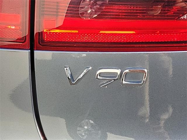 2017 Volvo V90 Cross Country T6 AWD, available for sale in Stratford, Connecticut | Wiz Leasing Inc. Stratford, Connecticut 2017 Volvo V90 Cross Country T6 AWD, available for sale in Stratford, Connecticut | Wiz Leasing Inc. Stratford, Connecticut