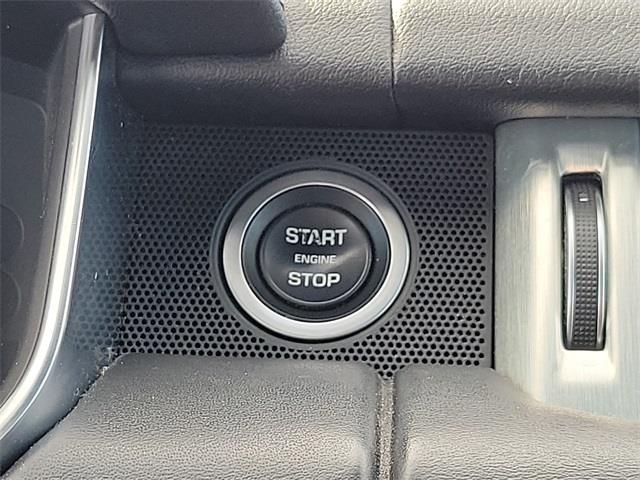 2016 Land Rover Range Rover 3.0L V6 Supercharged HSE, available for sale in Stratford, Connecticut | Wiz Leasing Inc. Stratford, Connecticut 2016 Land Rover Range Rover 3.0L V6 Supercharged HSE, available for sale in Stratford, Connecticut | Wiz Leasing Inc. Stratford, Connecticut