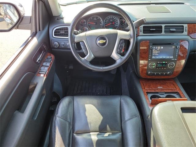 2012 Chevrolet Suburban 1500 LTZ, available for sale in Stratford, Connecticut | Wiz Leasing Inc. Stratford, Connecticut 2012 Chevrolet Suburban 1500 LTZ, available for sale in Stratford, Connecticut | Wiz Leasing Inc. Stratford, Connecticut