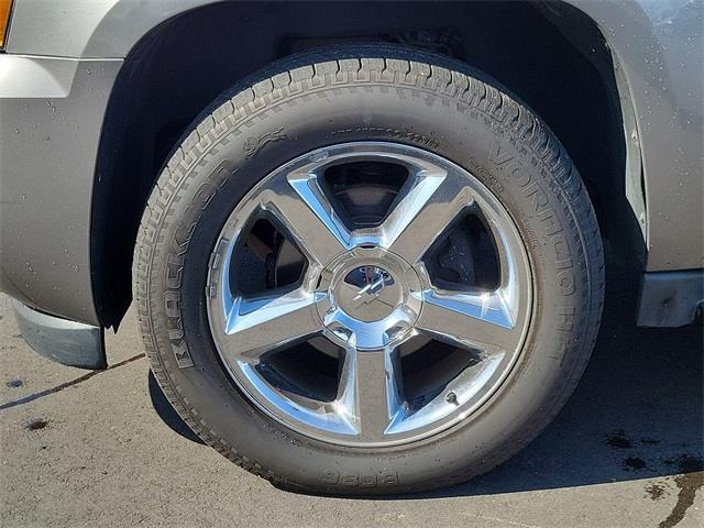 2012 Chevrolet Suburban 1500 LTZ, available for sale in Stratford, Connecticut | Wiz Leasing Inc. Stratford, Connecticut 2012 Chevrolet Suburban 1500 LTZ, available for sale in Stratford, Connecticut | Wiz Leasing Inc. Stratford, Connecticut