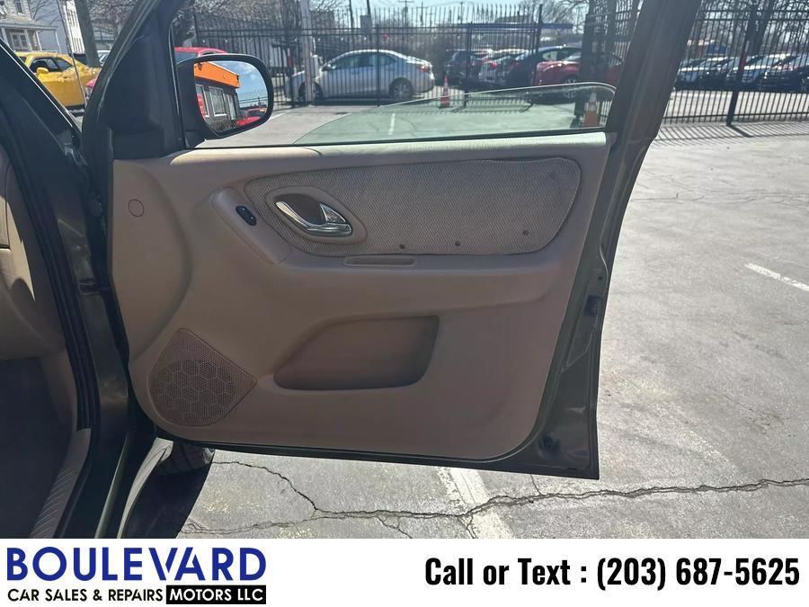 2002 Mazda Tribute LX Sport Utility 4D, available for sale in New Haven, Connecticut | Boulevard Motors LLC. New Haven, Connecticut 2002 Mazda Tribute LX Sport Utility 4D, available for sale in New Haven, Connecticut | Boulevard Motors LLC. New Haven, Connecticut