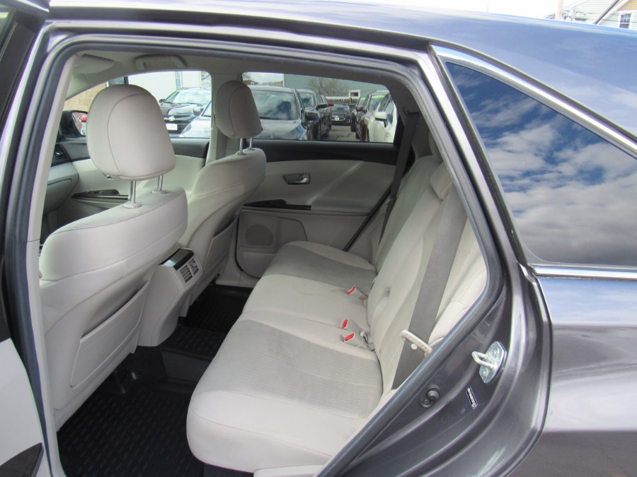 2014 Toyota Venza LE, available for sale in Worcester, Massachusetts | Hilario's Auto Sales Inc.. Worcester, Massachusetts 2014 Toyota Venza LE, available for sale in Worcester, Massachusetts | Hilario's Auto Sales Inc.. Worcester, Massachusetts