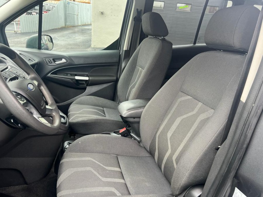 2016 Ford Transit Connect Wagon 4dr Wgn LWB XLT w/Rear Liftgate, available for sale in Peabody, Massachusetts | New Star Motors. Peabody, Massachusetts 2016 Ford Transit Connect Wagon 4dr Wgn LWB XLT w/Rear Liftgate, available for sale in Peabody, Massachusetts | New Star Motors. Peabody, Massachusetts