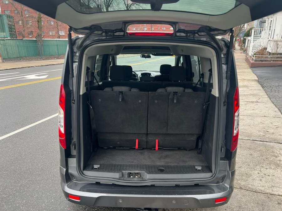 2016 Ford Transit Connect Wagon 4dr Wgn LWB XLT w/Rear Liftgate, available for sale in Peabody, Massachusetts | New Star Motors. Peabody, Massachusetts 2016 Ford Transit Connect Wagon 4dr Wgn LWB XLT w/Rear Liftgate, available for sale in Peabody, Massachusetts | New Star Motors. Peabody, Massachusetts
