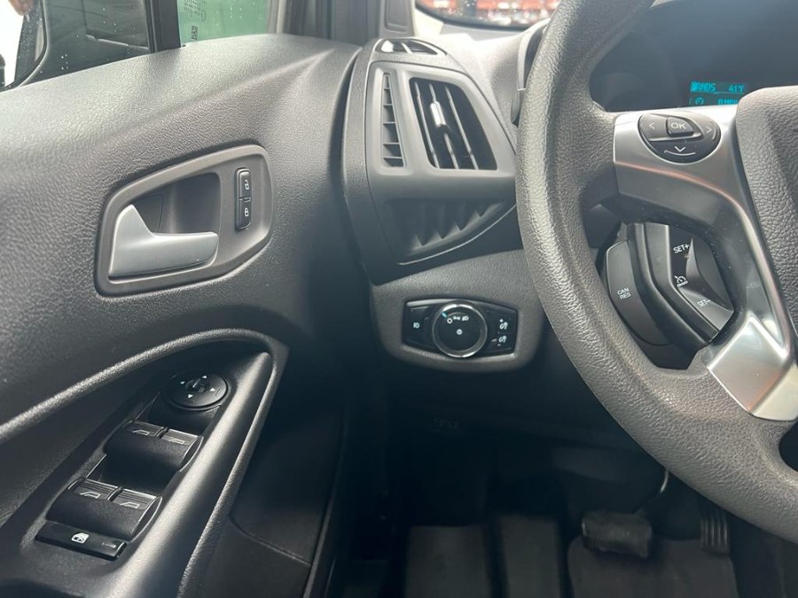 2016 Ford Transit Connect Wagon 4dr Wgn LWB XLT w/Rear Liftgate, available for sale in Peabody, Massachusetts | New Star Motors. Peabody, Massachusetts 2016 Ford Transit Connect Wagon 4dr Wgn LWB XLT w/Rear Liftgate, available for sale in Peabody, Massachusetts | New Star Motors. Peabody, Massachusetts
