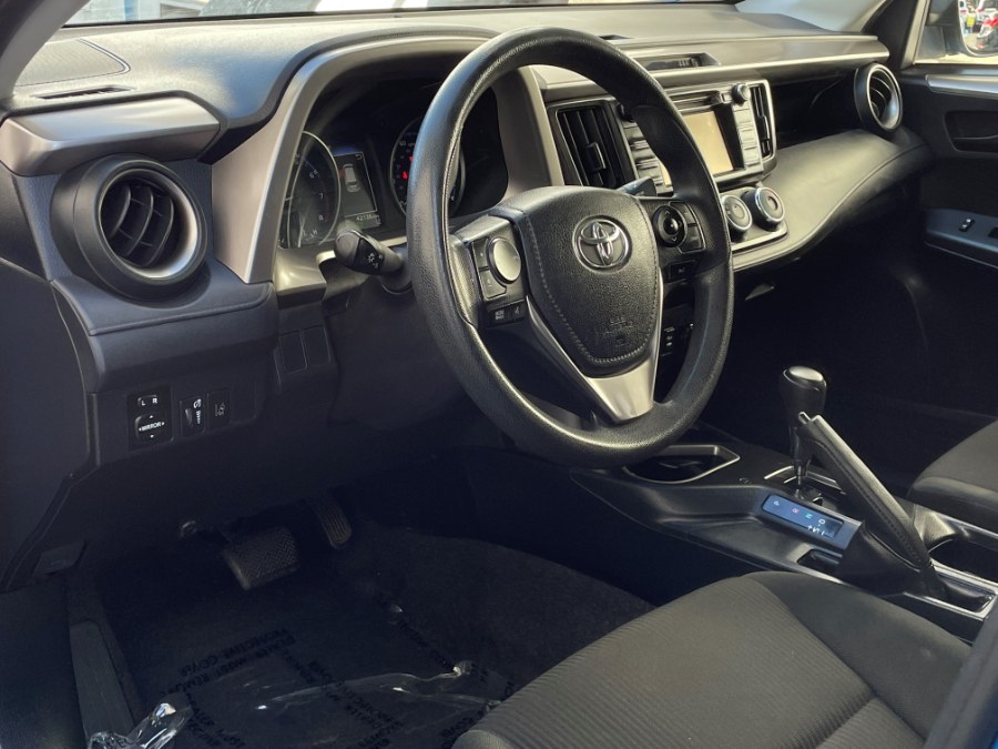 2018 Toyota RAV4 LE FWD (Natl), available for sale in Corona, California | Green Light Auto. Corona, California 2018 Toyota RAV4 LE FWD (Natl), available for sale in Corona, California | Green Light Auto. Corona, California