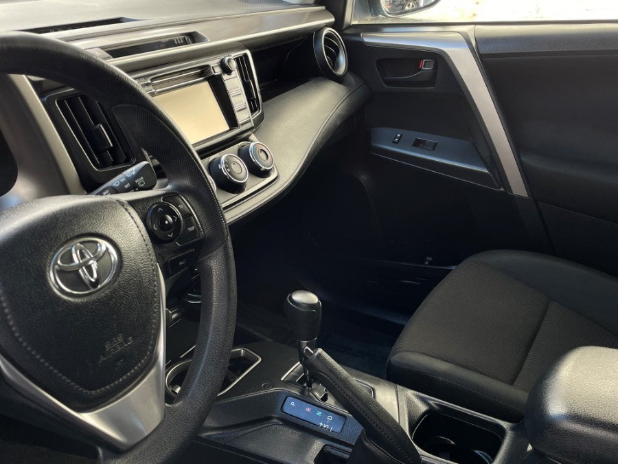 2018 Toyota RAV4 LE FWD (Natl), available for sale in Corona, California | Green Light Auto. Corona, California 2018 Toyota RAV4 LE FWD (Natl), available for sale in Corona, California | Green Light Auto. Corona, California