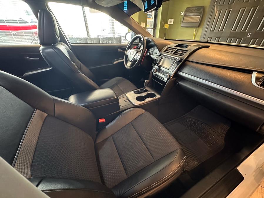 2012 Toyota Camry 4dr Sdn V6 Auto SE (Natl), available for sale in West Hartford, Connecticut | AutoMax. West Hartford, Connecticut 2012 Toyota Camry 4dr Sdn V6 Auto SE (Natl), available for sale in West Hartford, Connecticut | AutoMax. West Hartford, Connecticut