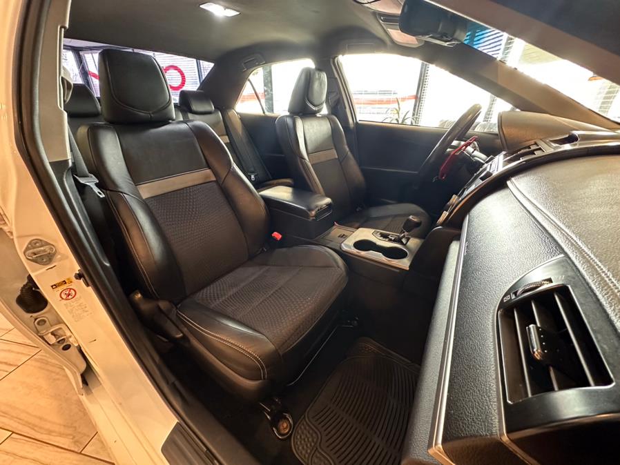 2012 Toyota Camry 4dr Sdn V6 Auto SE (Natl), available for sale in West Hartford, Connecticut | AutoMax. West Hartford, Connecticut 2012 Toyota Camry 4dr Sdn V6 Auto SE (Natl), available for sale in West Hartford, Connecticut | AutoMax. West Hartford, Connecticut