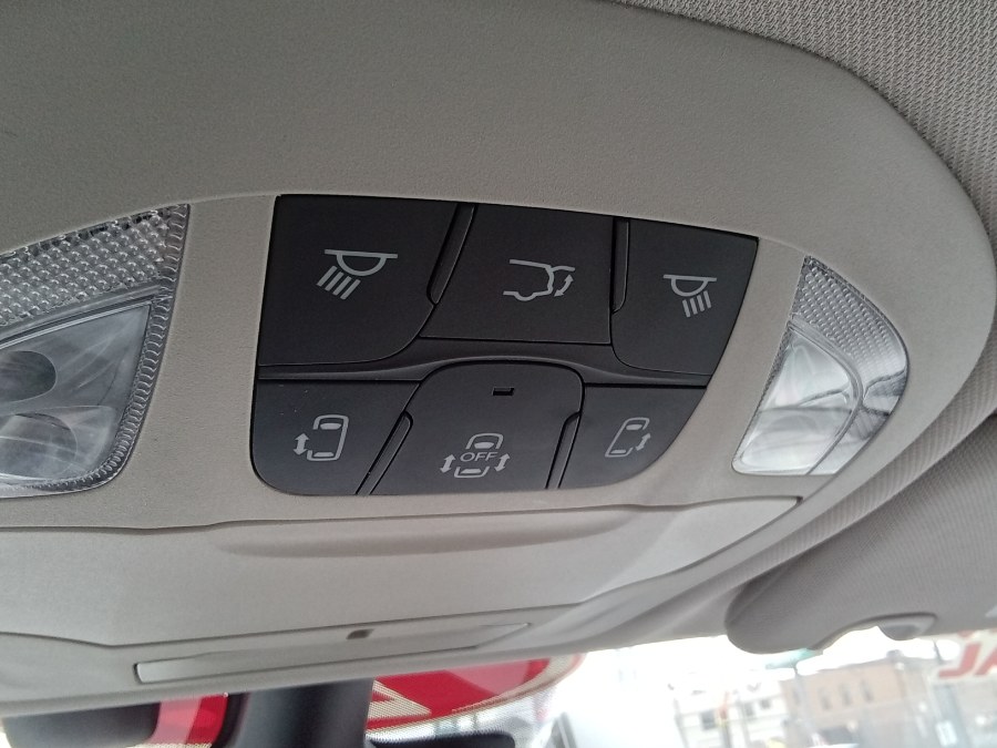 2021 Chrysler Pacifica Touring L FWD, available for sale in Irvington, New Jersey | NJ Used Cars Center. Irvington, New Jersey 2021 Chrysler Pacifica Touring L FWD, available for sale in Irvington, New Jersey | NJ Used Cars Center. Irvington, New Jersey