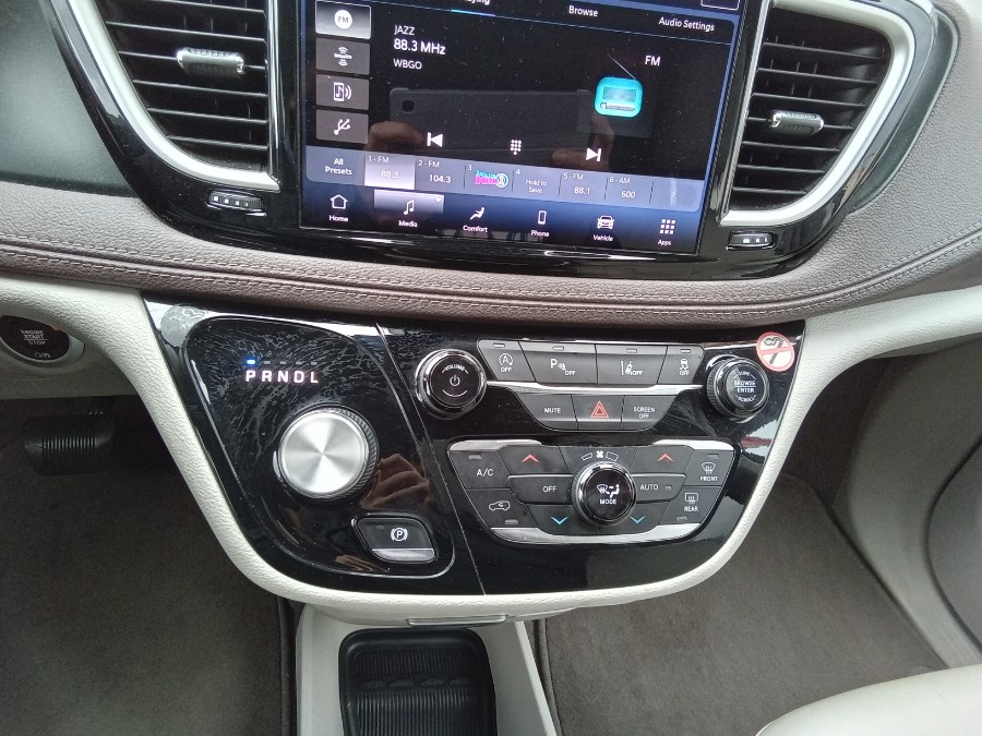2021 Chrysler Pacifica Touring L FWD, available for sale in Irvington, New Jersey | NJ Used Cars Center. Irvington, New Jersey 2021 Chrysler Pacifica Touring L FWD, available for sale in Irvington, New Jersey | NJ Used Cars Center. Irvington, New Jersey