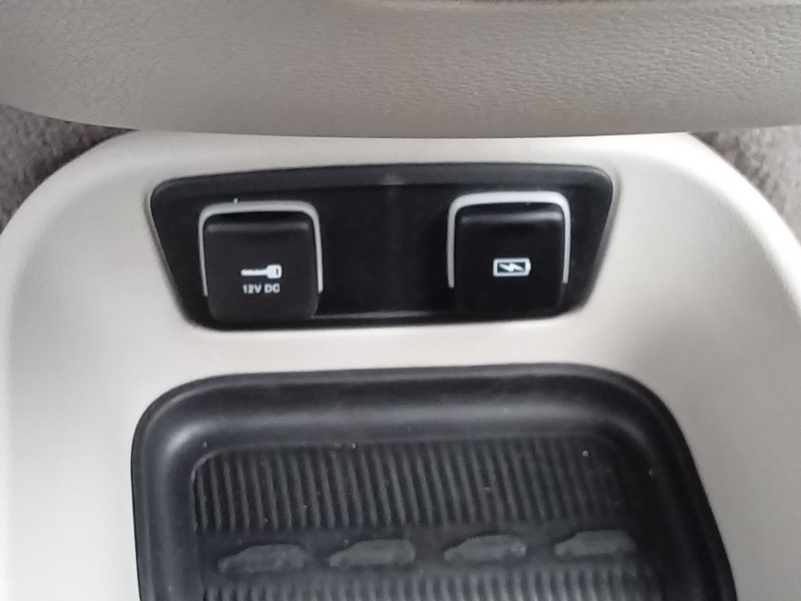 2021 Chrysler Pacifica Touring L FWD, available for sale in Irvington, New Jersey | NJ Used Cars Center. Irvington, New Jersey 2021 Chrysler Pacifica Touring L FWD, available for sale in Irvington, New Jersey | NJ Used Cars Center. Irvington, New Jersey