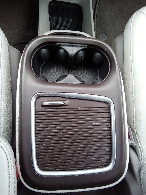 2021 Chrysler Pacifica Touring L FWD, available for sale in Irvington, New Jersey | NJ Used Cars Center. Irvington, New Jersey 2021 Chrysler Pacifica Touring L FWD, available for sale in Irvington, New Jersey | NJ Used Cars Center. Irvington, New Jersey