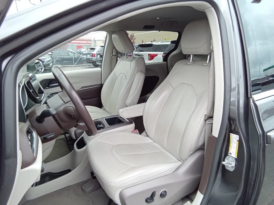 2021 Chrysler Pacifica Touring L FWD, available for sale in Irvington, New Jersey | NJ Used Cars Center. Irvington, New Jersey 2021 Chrysler Pacifica Touring L FWD, available for sale in Irvington, New Jersey | NJ Used Cars Center. Irvington, New Jersey