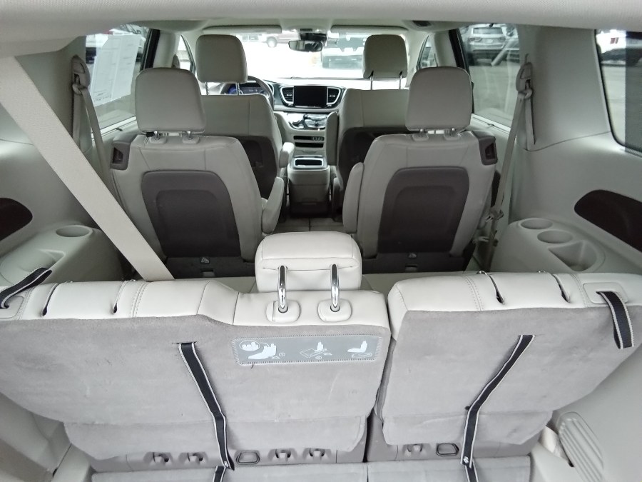 2021 Chrysler Pacifica Touring L FWD, available for sale in Irvington, New Jersey | NJ Used Cars Center. Irvington, New Jersey 2021 Chrysler Pacifica Touring L FWD, available for sale in Irvington, New Jersey | NJ Used Cars Center. Irvington, New Jersey