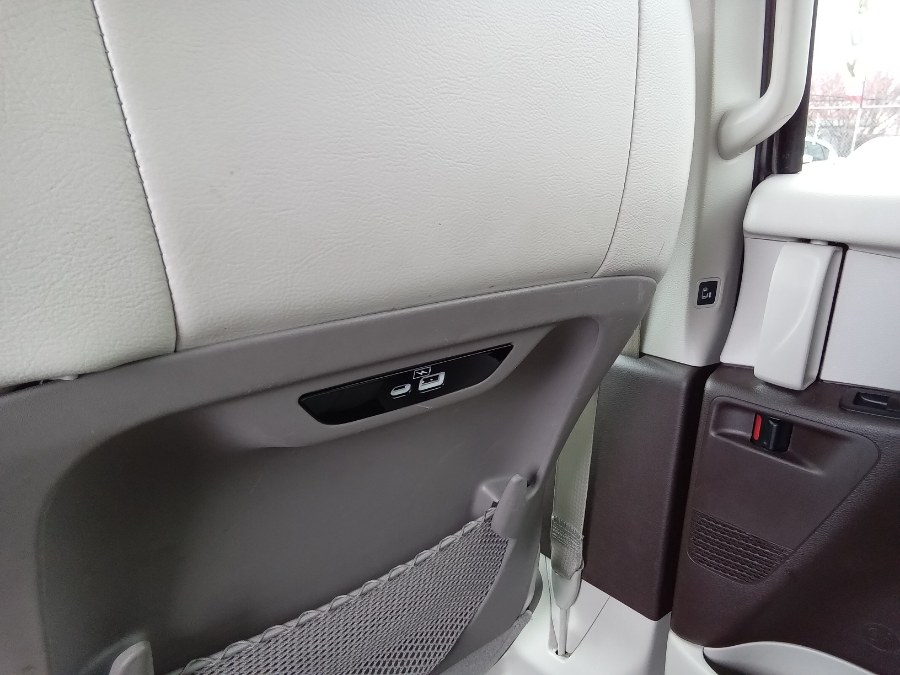 2021 Chrysler Pacifica Touring L FWD, available for sale in Irvington, New Jersey | NJ Used Cars Center. Irvington, New Jersey 2021 Chrysler Pacifica Touring L FWD, available for sale in Irvington, New Jersey | NJ Used Cars Center. Irvington, New Jersey