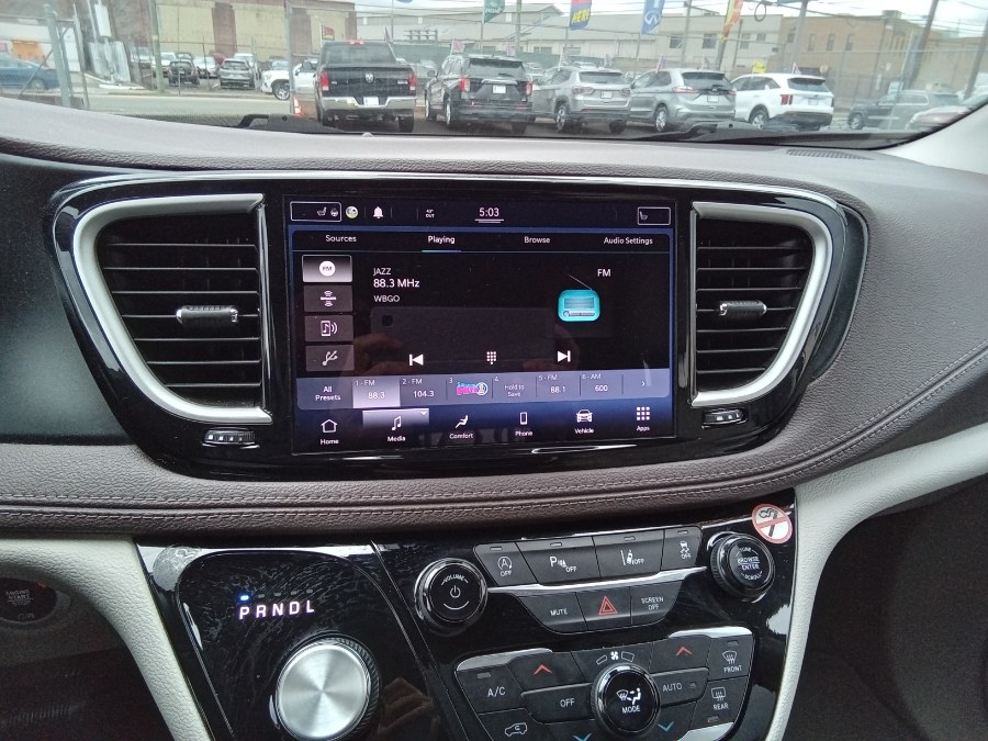 2021 Chrysler Pacifica Touring L FWD, available for sale in Irvington, New Jersey | NJ Used Cars Center. Irvington, New Jersey 2021 Chrysler Pacifica Touring L FWD, available for sale in Irvington, New Jersey | NJ Used Cars Center. Irvington, New Jersey