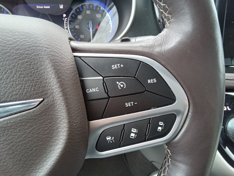 2021 Chrysler Pacifica Touring L FWD, available for sale in Irvington, New Jersey | NJ Used Cars Center. Irvington, New Jersey 2021 Chrysler Pacifica Touring L FWD, available for sale in Irvington, New Jersey | NJ Used Cars Center. Irvington, New Jersey