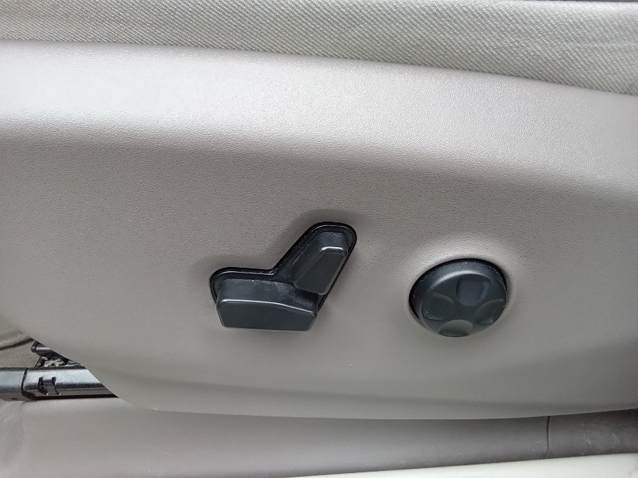 2021 Chrysler Pacifica Touring L FWD, available for sale in Irvington, New Jersey | NJ Used Cars Center. Irvington, New Jersey 2021 Chrysler Pacifica Touring L FWD, available for sale in Irvington, New Jersey | NJ Used Cars Center. Irvington, New Jersey