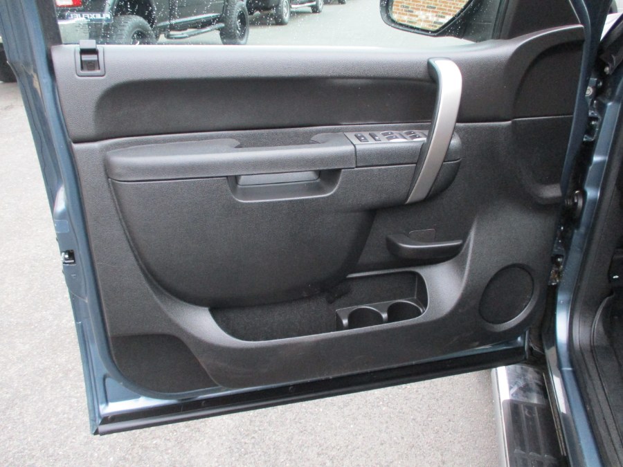 2013 GMC Sierra 1500 4WD Ext Cab 143.5" SLE, available for sale in Suffield, Connecticut | Suffield Auto LLC. Suffield, Connecticut 2013 GMC Sierra 1500 4WD Ext Cab 143.5" SLE, available for sale in Suffield, Connecticut | Suffield Auto LLC. Suffield, Connecticut