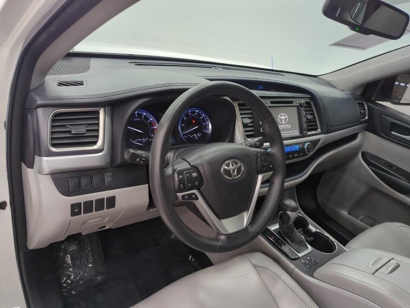 2015 Toyota Highlander XLE, available for sale in Maple Shade, New Jersey | Car Revolution. Maple Shade, New Jersey 2015 Toyota Highlander XLE, available for sale in Maple Shade, New Jersey | Car Revolution. Maple Shade, New Jersey