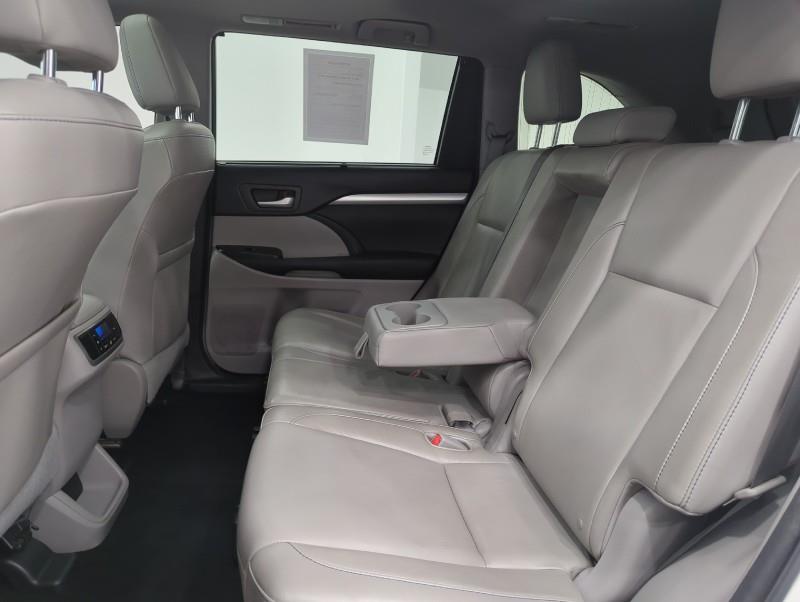 2015 Toyota Highlander XLE, available for sale in Maple Shade, New Jersey | Car Revolution. Maple Shade, New Jersey 2015 Toyota Highlander XLE, available for sale in Maple Shade, New Jersey | Car Revolution. Maple Shade, New Jersey