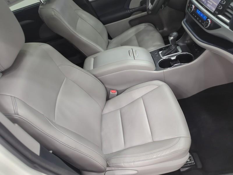 2015 Toyota Highlander XLE, available for sale in Maple Shade, New Jersey | Car Revolution. Maple Shade, New Jersey 2015 Toyota Highlander XLE, available for sale in Maple Shade, New Jersey | Car Revolution. Maple Shade, New Jersey