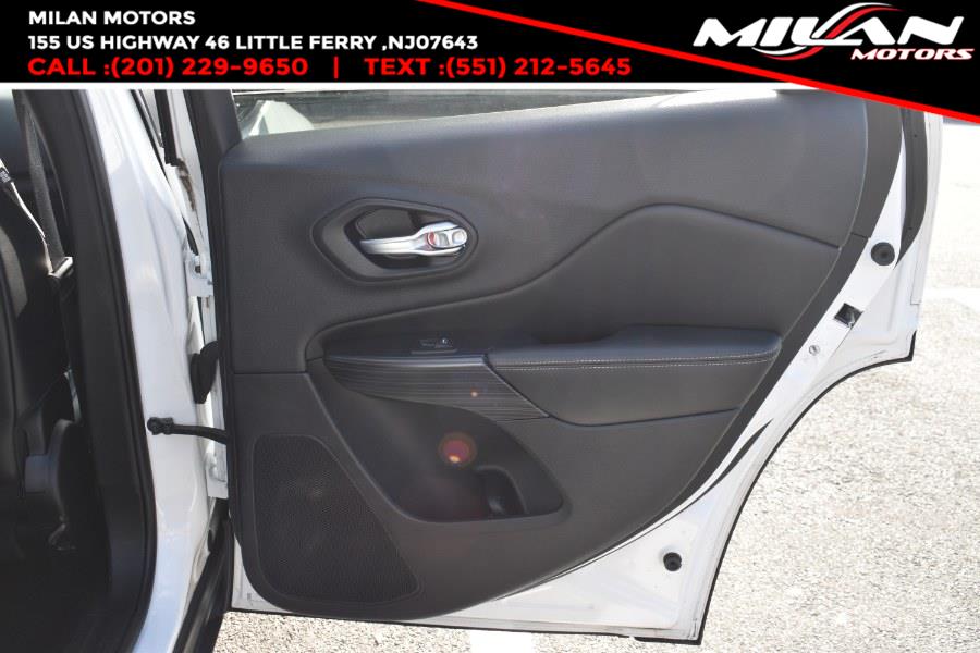 2016 Jeep Cherokee 4WD 4dr Limited, available for sale in Little Ferry , New Jersey | Milan Motors. Little Ferry , New Jersey 2016 Jeep Cherokee 4WD 4dr Limited, available for sale in Little Ferry , New Jersey | Milan Motors. Little Ferry , New Jersey