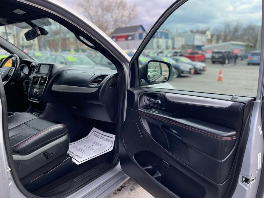 2019 Dodge Grand Caravan GT Wagon, available for sale in Irvington , New Jersey | Auto Haus of Irvington Corp. Irvington , New Jersey 2019 Dodge Grand Caravan GT Wagon, available for sale in Irvington , New Jersey | Auto Haus of Irvington Corp. Irvington , New Jersey