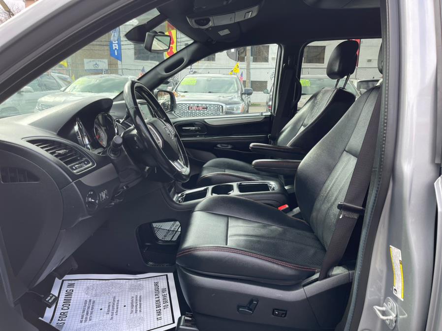 2019 Dodge Grand Caravan GT Wagon, available for sale in Irvington , New Jersey | Auto Haus of Irvington Corp. Irvington , New Jersey 2019 Dodge Grand Caravan GT Wagon, available for sale in Irvington , New Jersey | Auto Haus of Irvington Corp. Irvington , New Jersey
