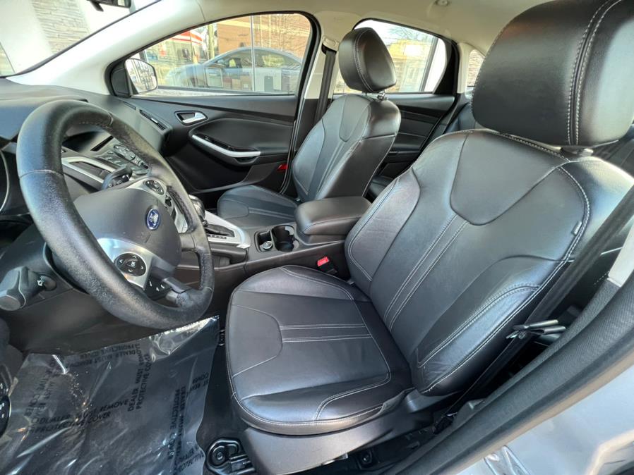 2014 Ford Focus 4dr Sdn SE, available for sale in Little Ferry, New Jersey | Easy Credit of Jersey. Little Ferry, New Jersey