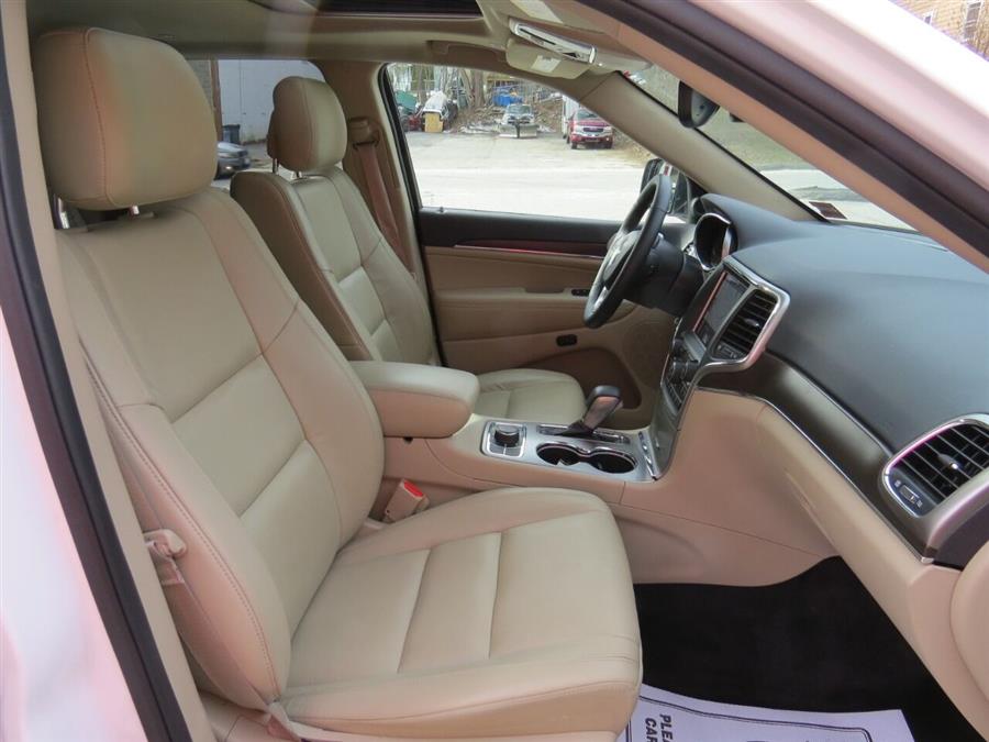 2018 Jeep Grand Cherokee Limited 4x4 4dr SUV, available for sale in Auburn, Maine | Lake City Exports Inc. Auburn, Maine 2018 Jeep Grand Cherokee Limited 4x4 4dr SUV, available for sale in Auburn, Maine | Lake City Exports Inc. Auburn, Maine