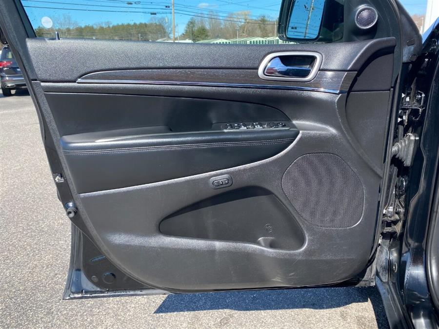 2018 Jeep Grand Cherokee Limited 4x4 4dr SUV, available for sale in Auburn, Maine | Lake City Exports Inc. Auburn, Maine 2018 Jeep Grand Cherokee Limited 4x4 4dr SUV, available for sale in Auburn, Maine | Lake City Exports Inc. Auburn, Maine