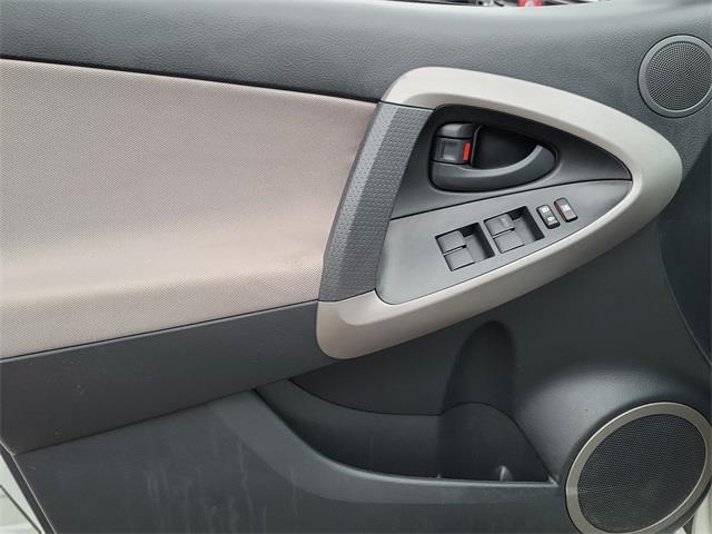 2008 Toyota Rav4 Base, available for sale in Stratford, Connecticut | Wiz Leasing Inc. Stratford, Connecticut 2008 Toyota Rav4 Base, available for sale in Stratford, Connecticut | Wiz Leasing Inc. Stratford, Connecticut