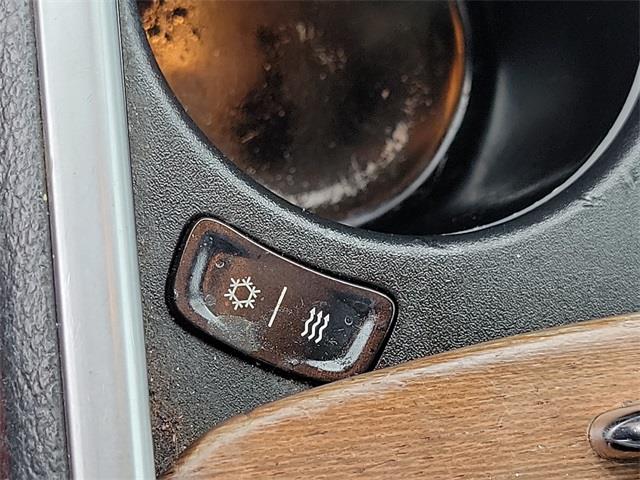2012 Chrysler 300c Luxury Series, available for sale in Stratford, Connecticut | Wiz Leasing Inc. Stratford, Connecticut 2012 Chrysler 300c Luxury Series, available for sale in Stratford, Connecticut | Wiz Leasing Inc. Stratford, Connecticut