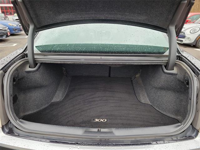 2012 Chrysler 300c Luxury Series, available for sale in Stratford, Connecticut | Wiz Leasing Inc. Stratford, Connecticut 2012 Chrysler 300c Luxury Series, available for sale in Stratford, Connecticut | Wiz Leasing Inc. Stratford, Connecticut